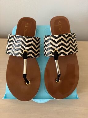 CL by Laundry - Tan/ Black Chevron Jute Weave Thong Slide Sandals / Size 9